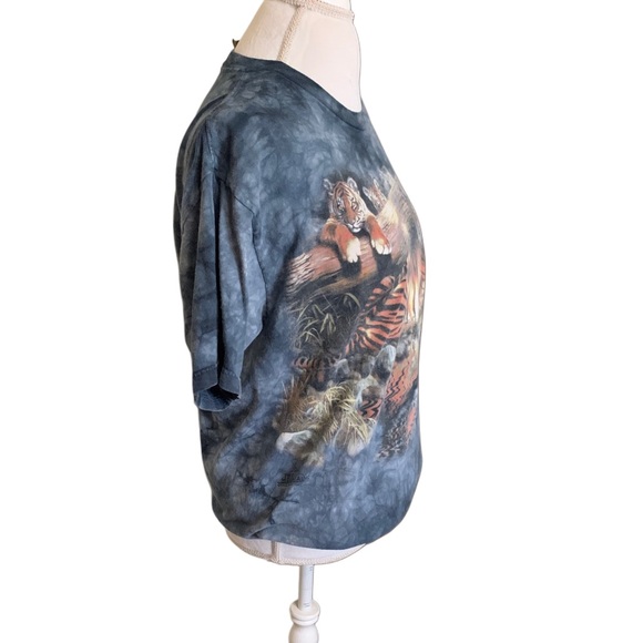 VINTAGE The Mountain Tiger t-shirt - Picture 4 of 6